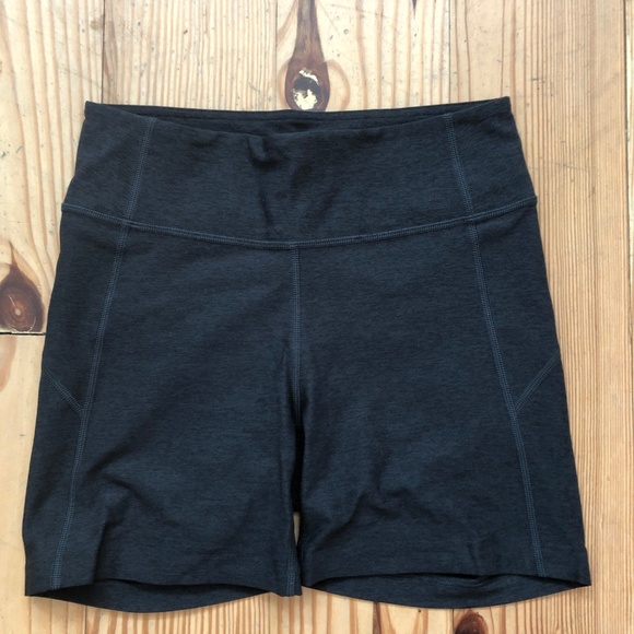 Outdoor Voices Pants - Outdoor Voices Warm Up Shorts - Charcoal